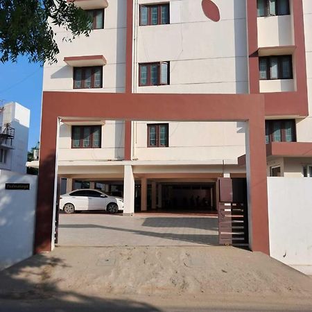Mayfair Service Apartments Coimbatore Buitenkant foto