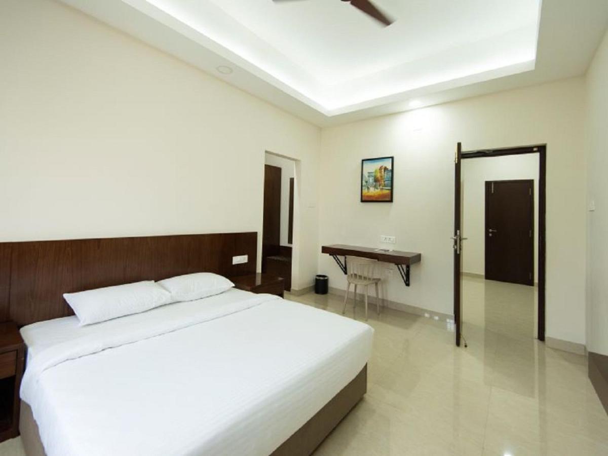 Mayfair Service Apartments Coimbatore Buitenkant foto